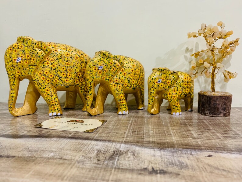 Paper mache elephant sculpture, Handmade Elephant Family Set , Wooden Elephant set, hand painted paper mache sculpture from Kashmir,Set of 3