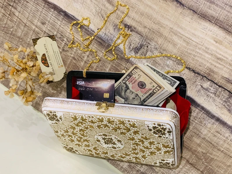 Paper Mache Wallets, Clutches with handpainted paper mache art, Papier mache clutch from Kashmir